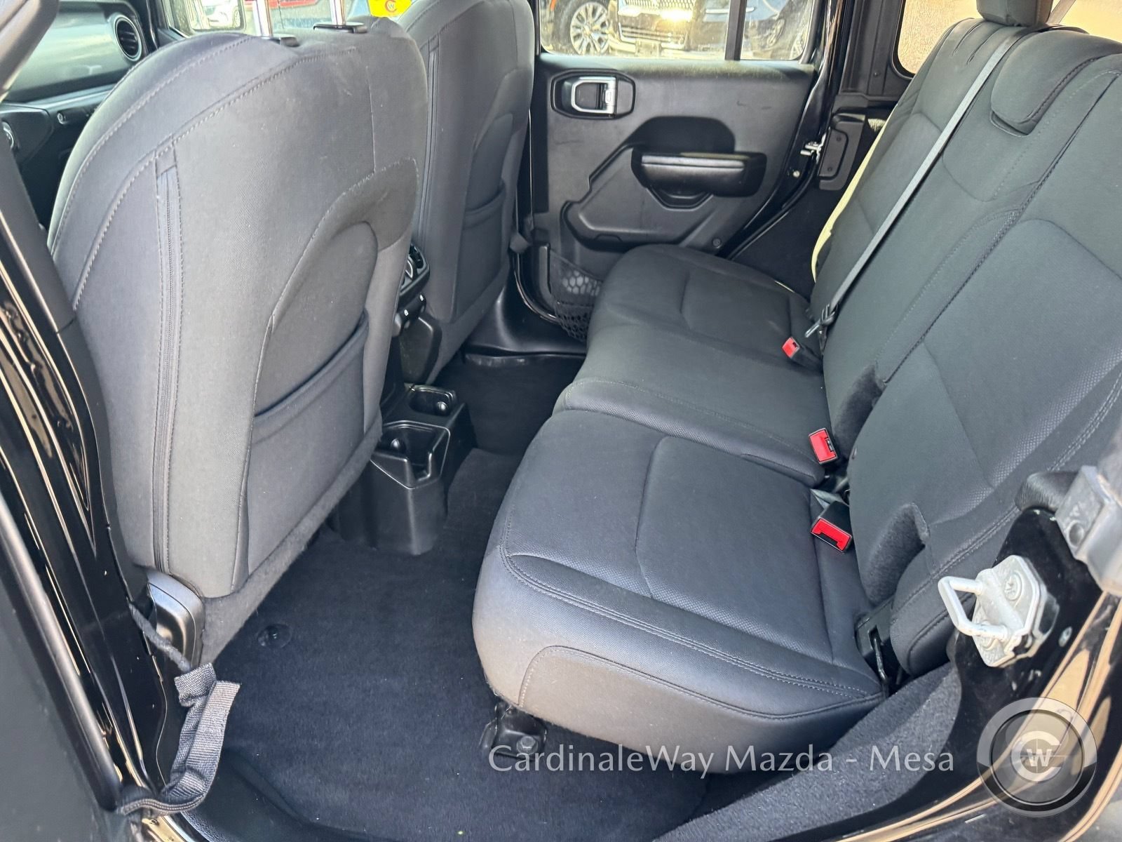 Used 2018 Jeep Wrangler Unlimited Sport S AWD/4WD image 14