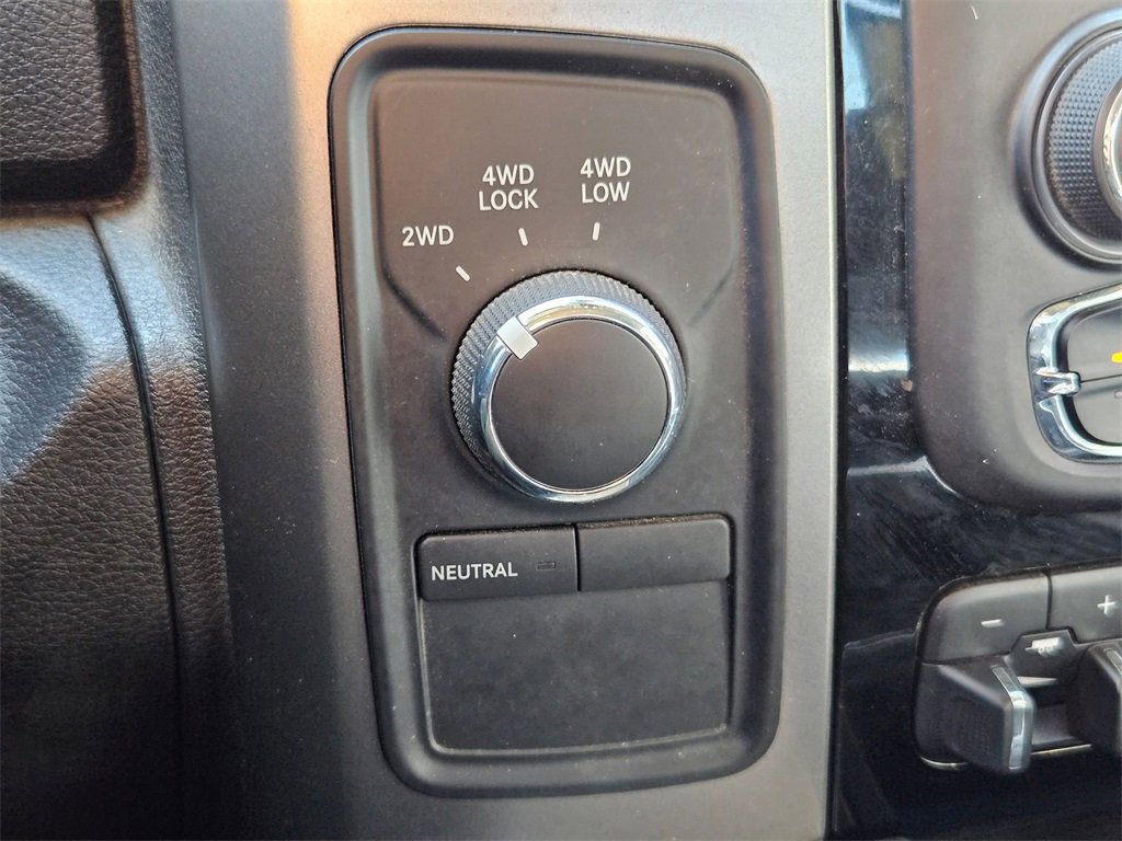 Used 2018 RAM 2500 Laramie w/ Sport Appearance Group image 31