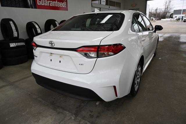 Used 2023 Toyota Corolla LE image 6