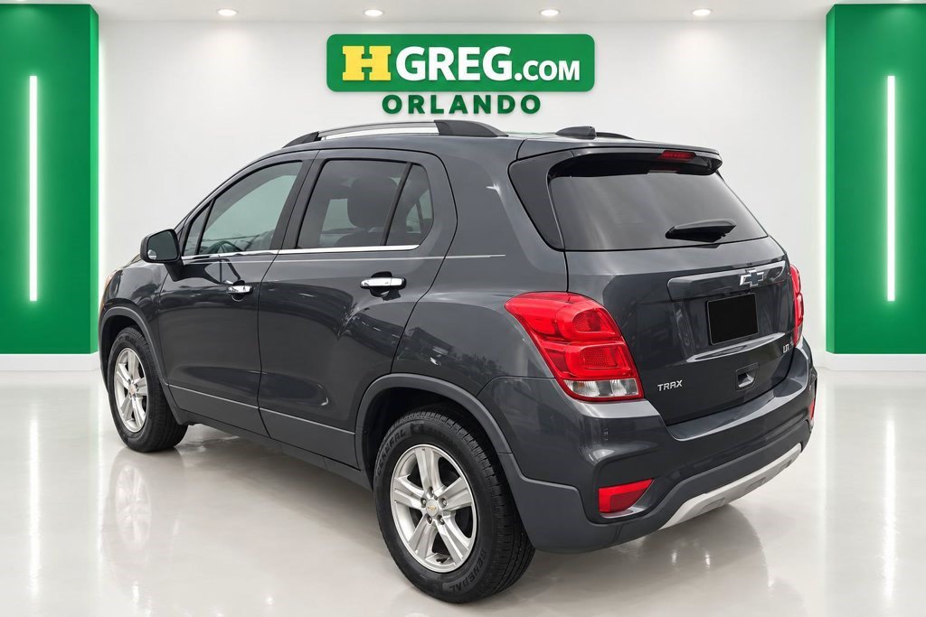 Used 2017 Chevrolet Trax LT w/ LT Convenience Package FWD image 2
