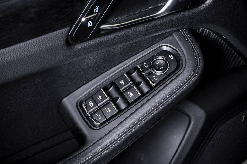 Certified 2023 Porsche Macan GTS image 26