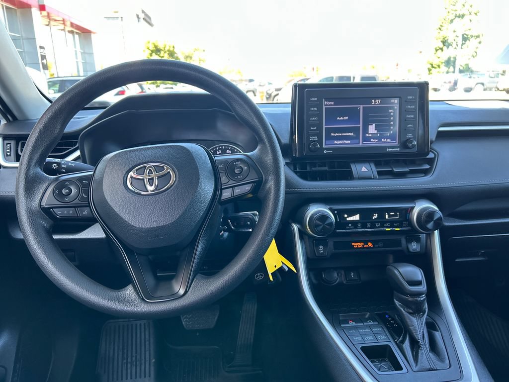 Certified 2022 Toyota RAV4 LE AWD/4WD image 14
