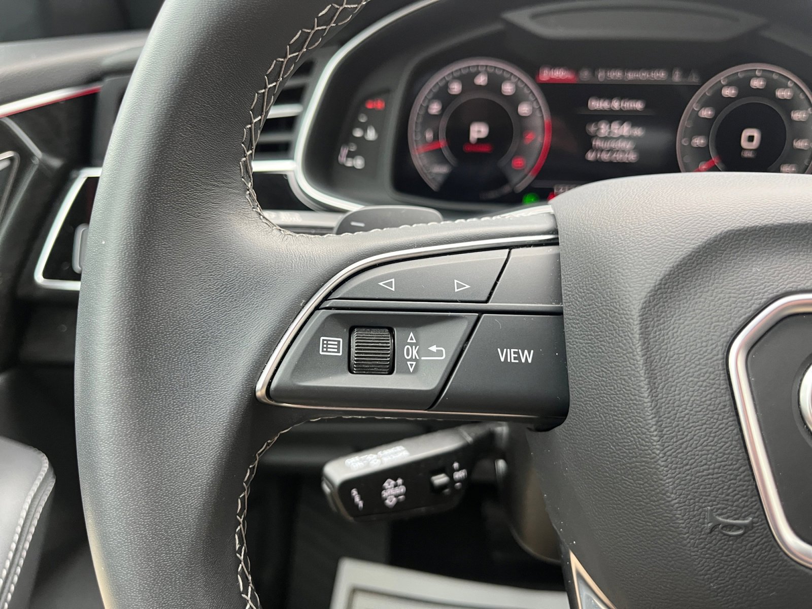 Used 2024 Audi Q8 Premium Plus w/ Premium Plus Package image 17