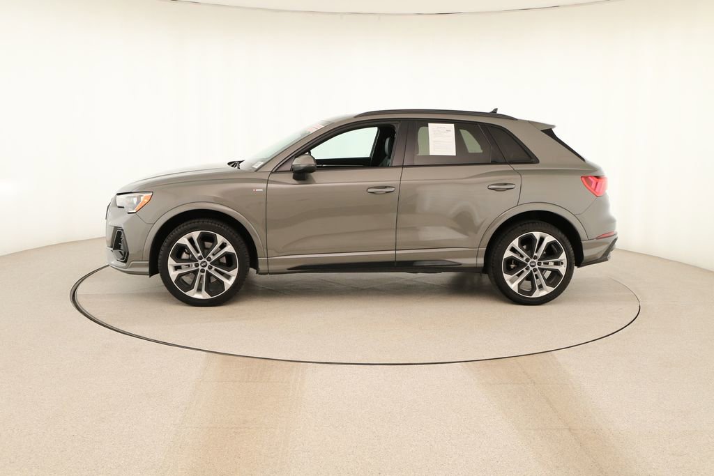 Used 2021 Audi Q3 2.0T Premium w/ Convenience Package image 2
