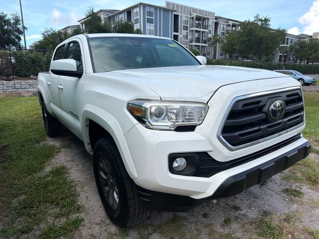 Used 2019 Toyota Tacoma SR5 RWD image 2