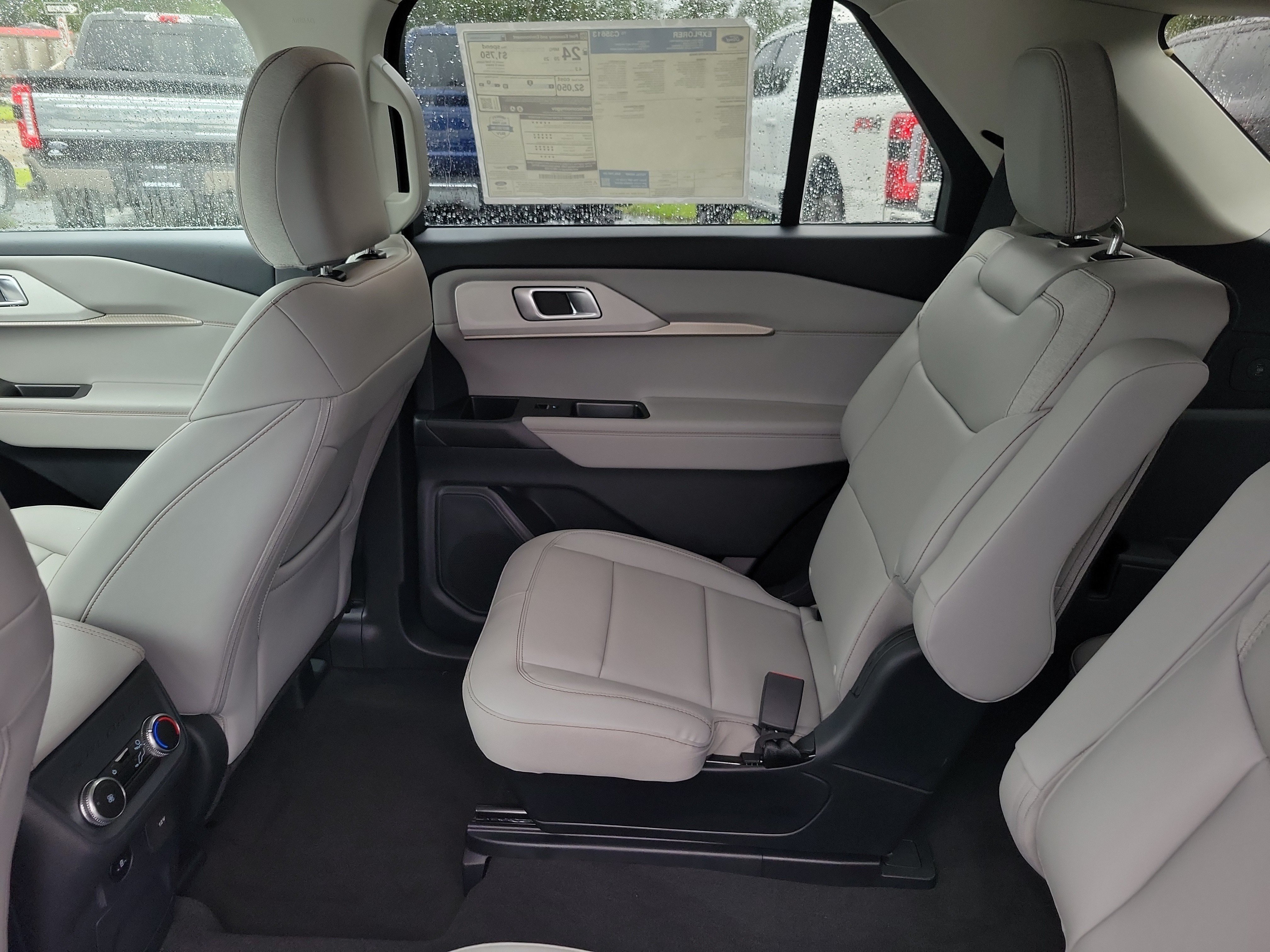 New 2026 Ford Explorer Active w/ Active Comfort Package RWD image 20