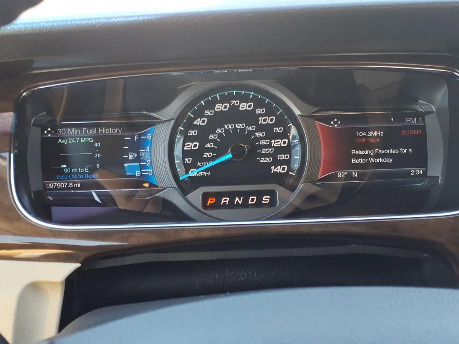 Used 2016 Ford Taurus Limited FWD image 29