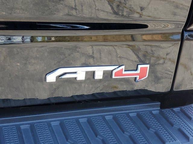 Used 2024 GMC Sierra 1500 AT4 w/ Technology Package AWD/4WD image 6
