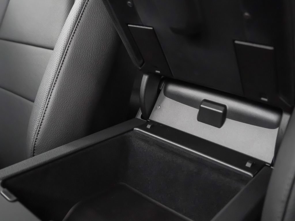 Certified 2026 Porsche Cayenne E-Hybrid AWD/4WD image 34