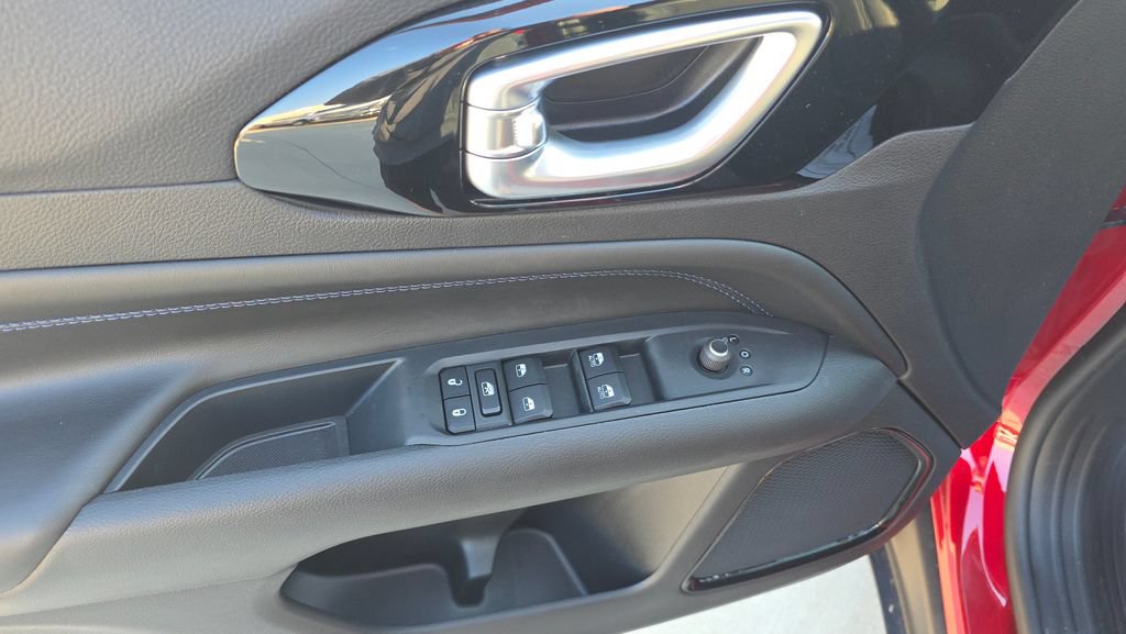 New 2026 Jeep Compass Latitude AWD/4WD image 23