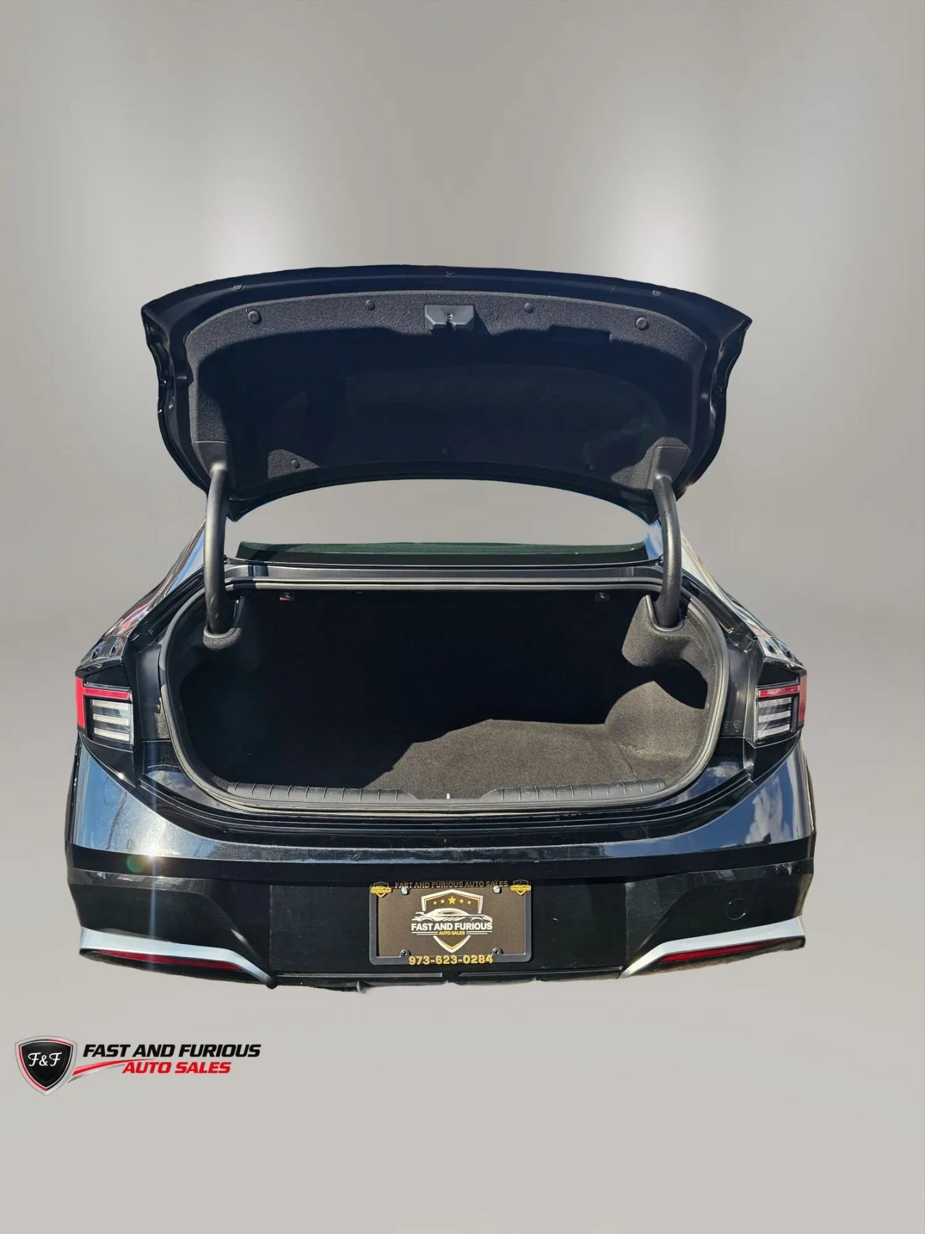 Used 2025 Hyundai Sonata SEL FWD image 8