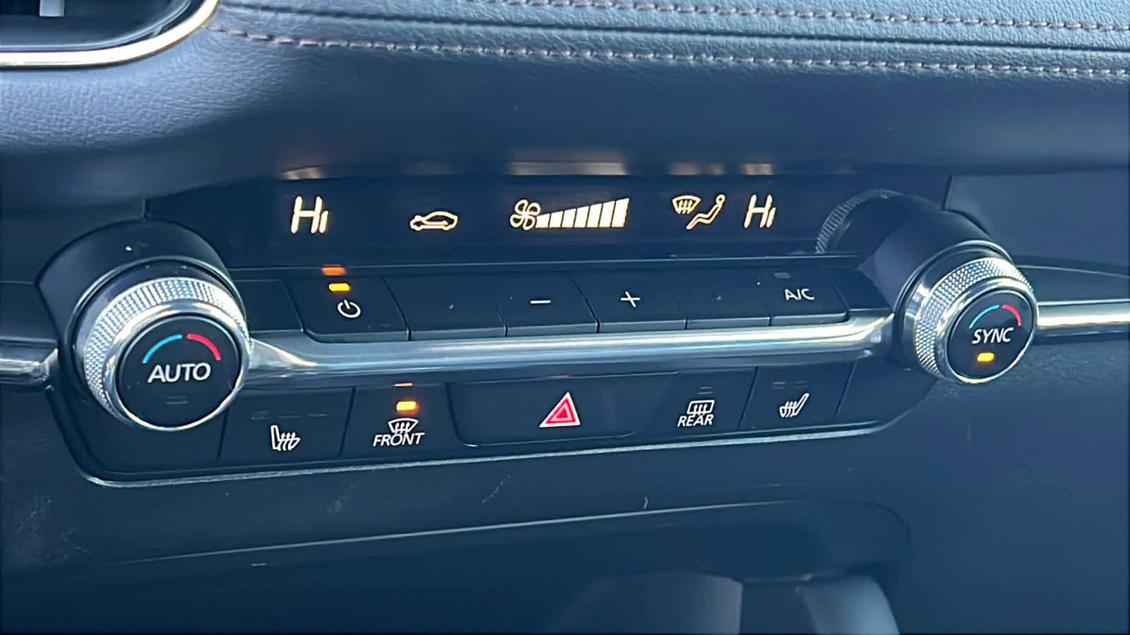 Used 2023 MAZDA MAZDA3 s image 14