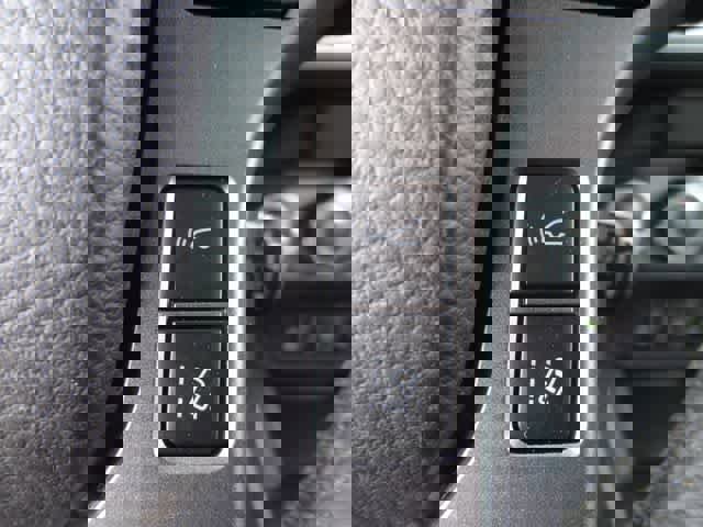 Used 2021 Toyota Tacoma TRD Off-Road w/ Technology Package image 19