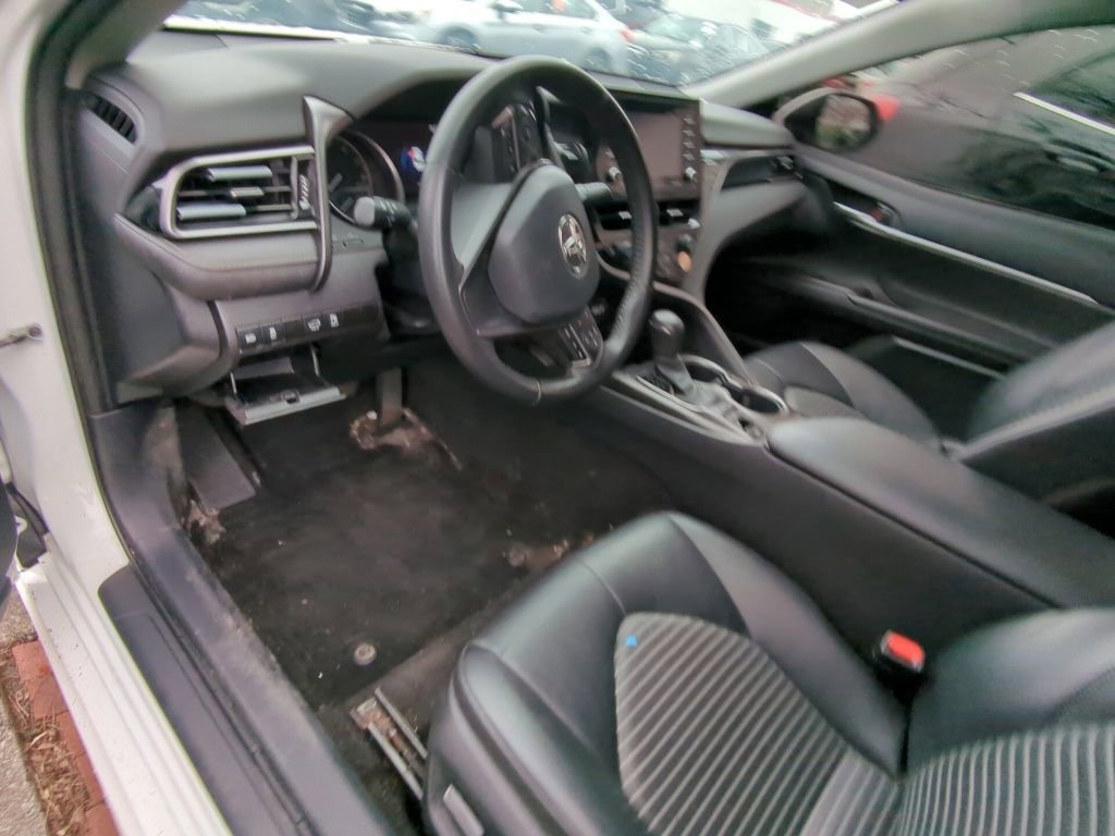 Used 2023 Toyota Camry SE image 7