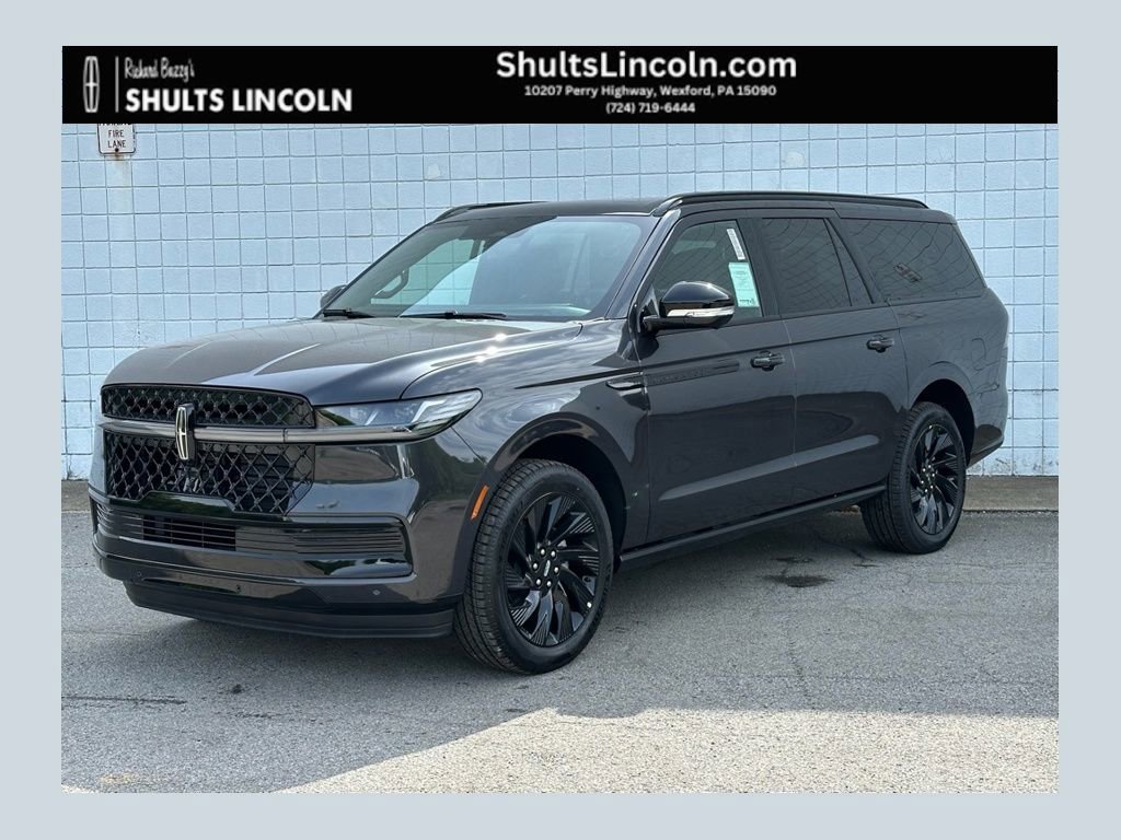 New 2026 Lincoln Navigator L Reserve w/ Jet Appearance Package