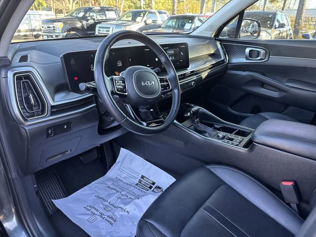 Used 2024 Kia Sorento S image 18