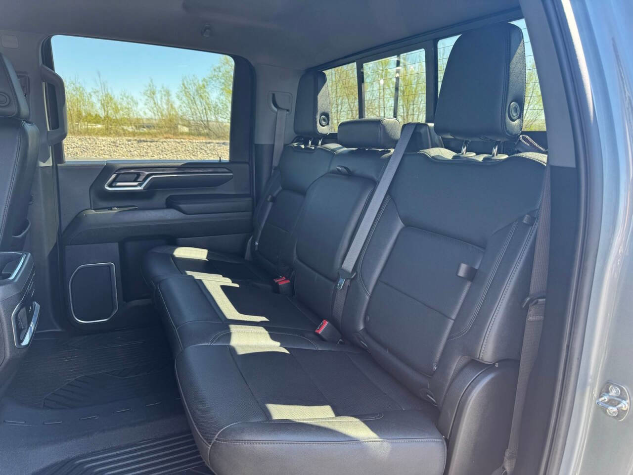 Used 2024 Chevrolet Silverado 2500 LTZ w/ LTZ Premium Package AWD/4WD image 29