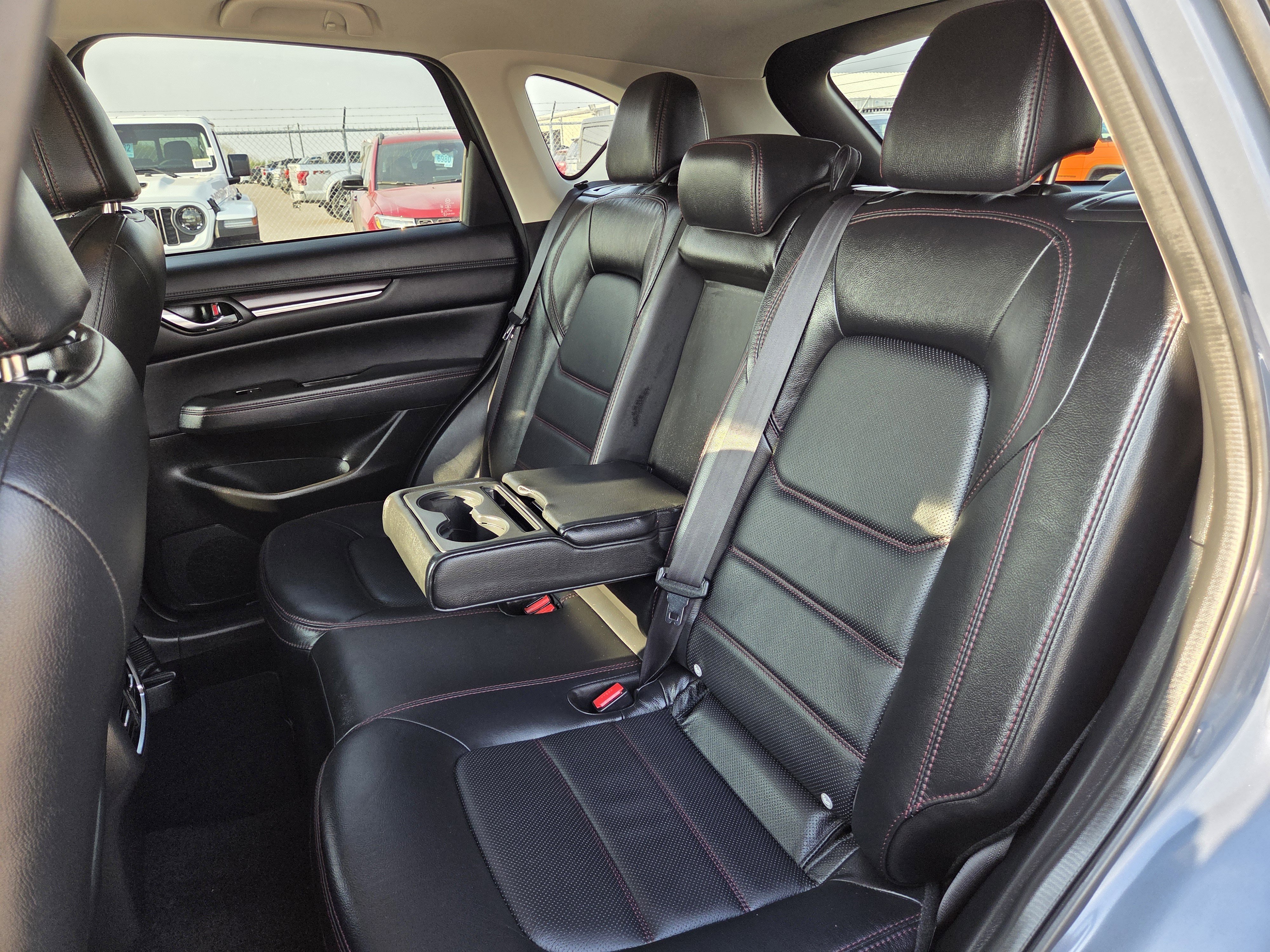 Used 2025 MAZDA CX-5 Carbon Edition image 23