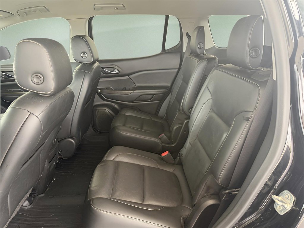 Used 2019 GMC Acadia SLT w/ Black Edition image 17