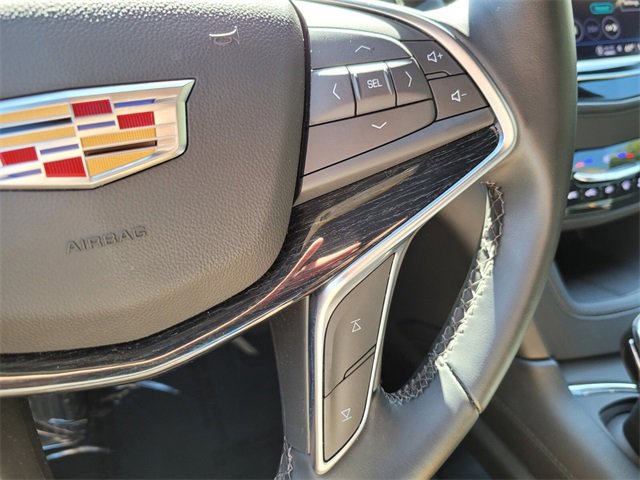 Used 2025 Cadillac XT5 Premium Luxury image 38