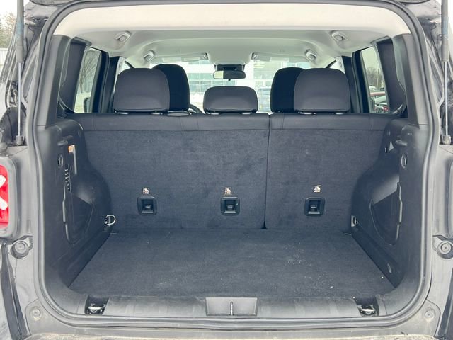 Used 2023 Jeep Renegade Latitude image 32