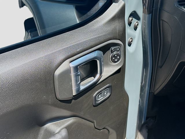 Used 2024 Jeep Wrangler Willys AWD/4WD image 21