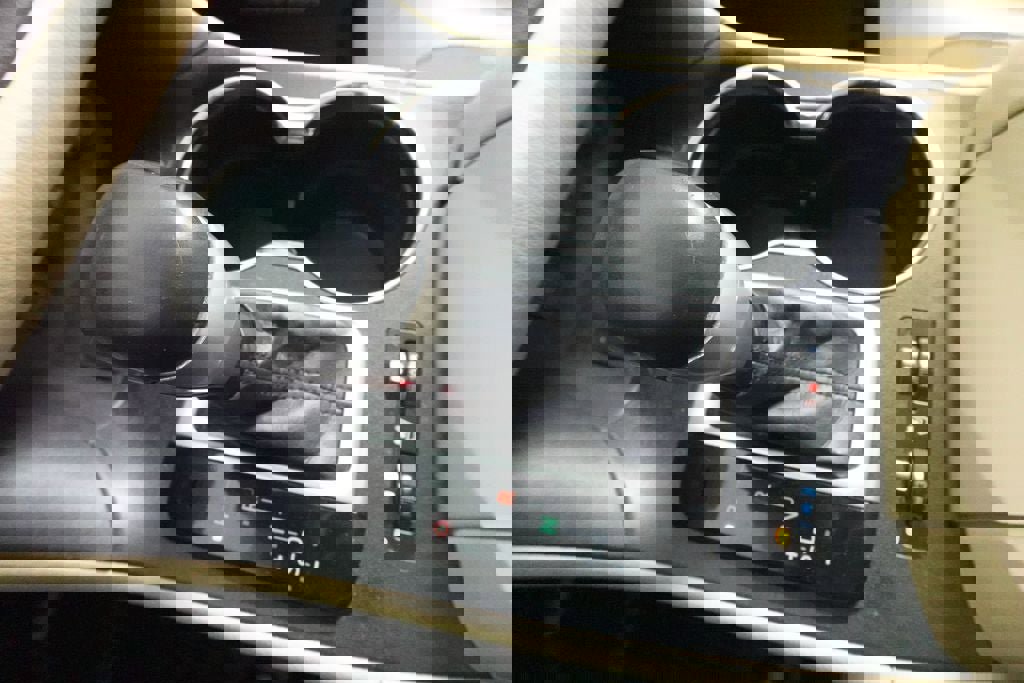 Used 2018 Toyota Highlander Limited Platinum w/ Carpet Mat Package (TMS) image 16