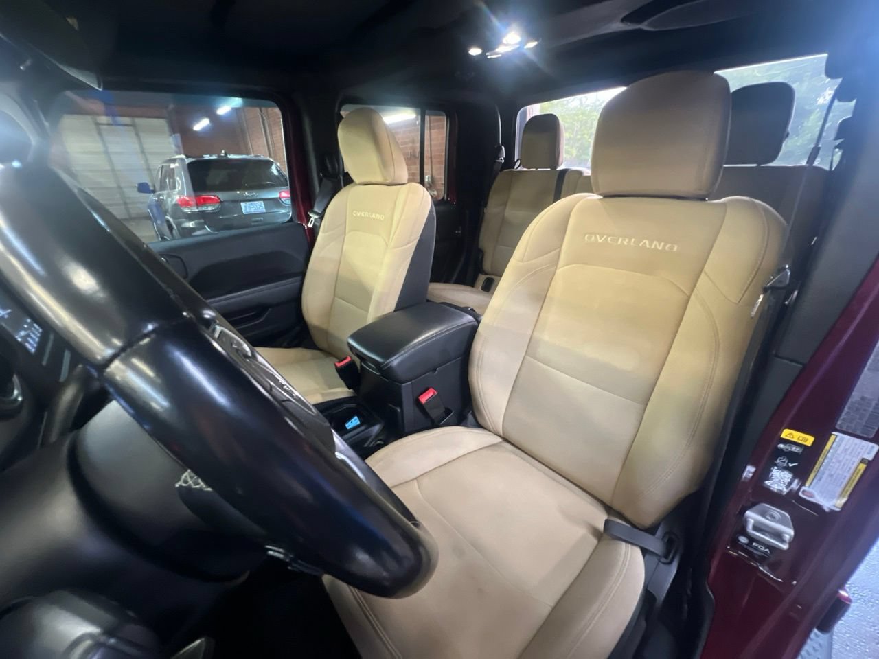 Used 2021 Jeep Gladiator Overland AWD/4WD image 18