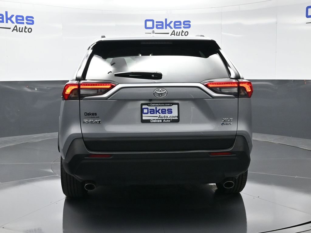 Used 2025 Toyota RAV4 XLE image 7