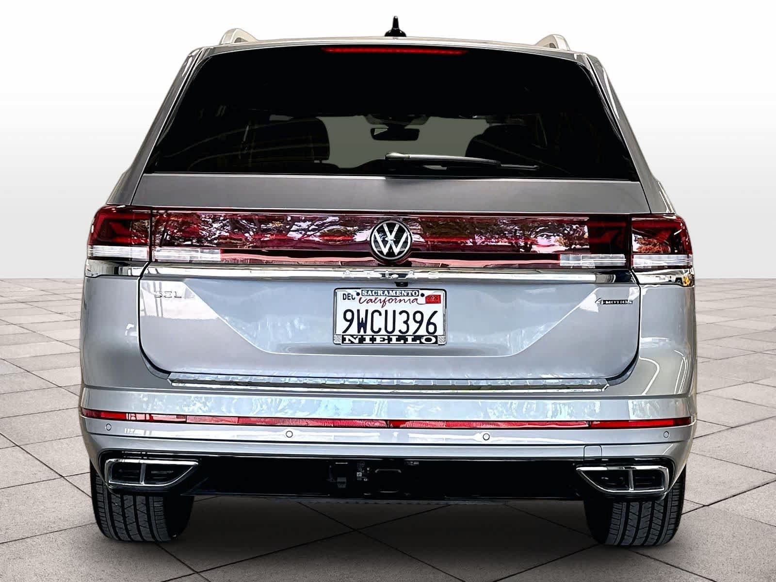 Used 2026 Volkswagen Atlas SEL Premium R-Line AWD/4WD image 8