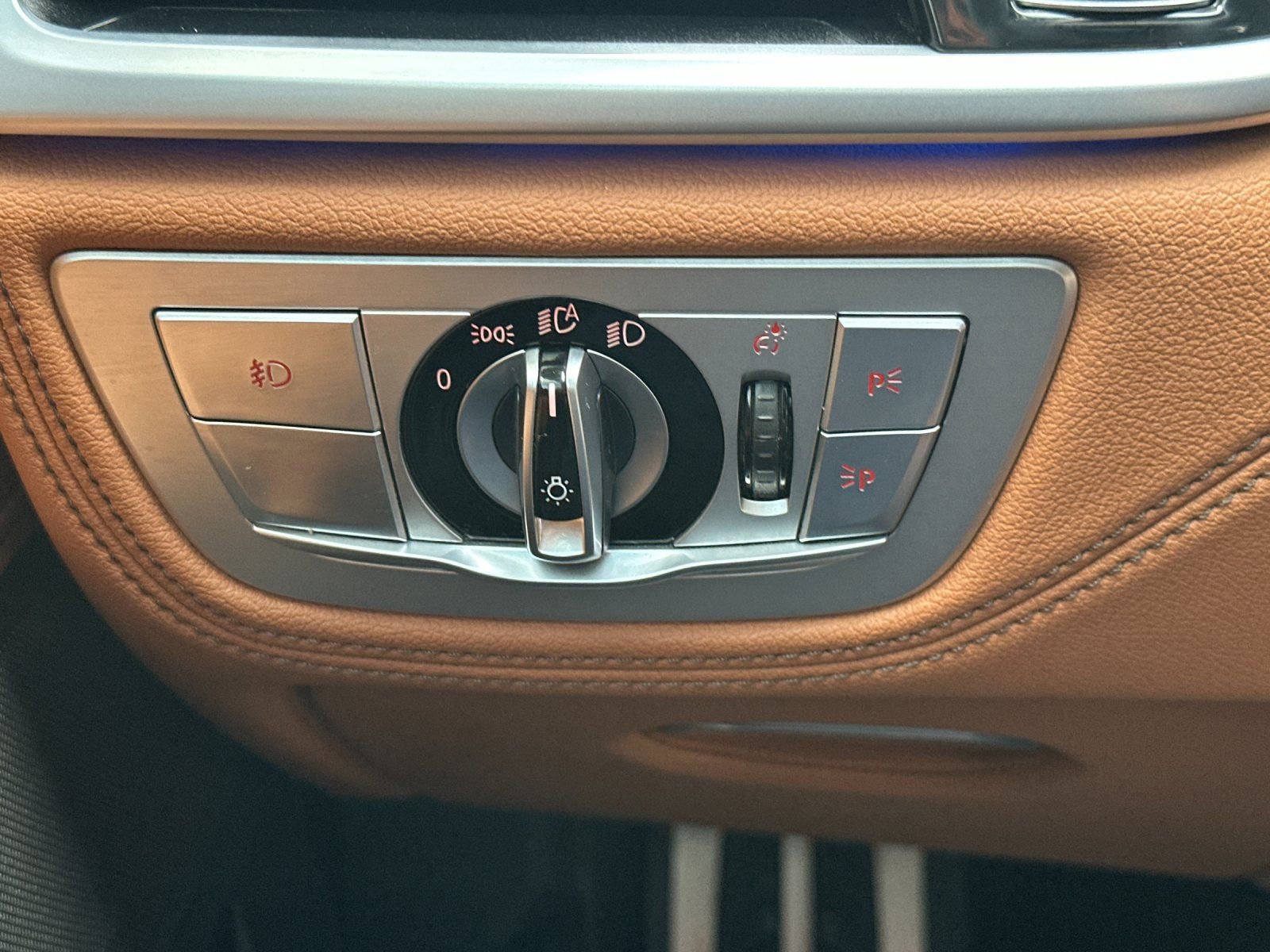 Used 2019 BMW 750i w/ M Sport Package image 33