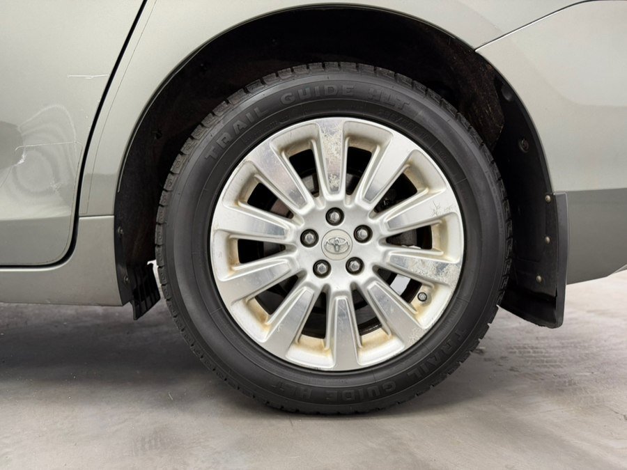Used 2011 Toyota Sienna XLE w/ Premium Pkg AWD/4WD image 62