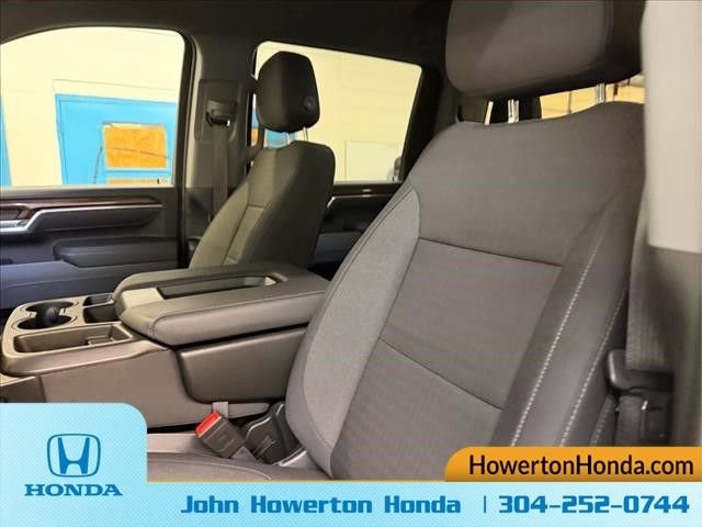 Used 2025 Chevrolet Silverado 3500 LT w/ All Star Edition image 13