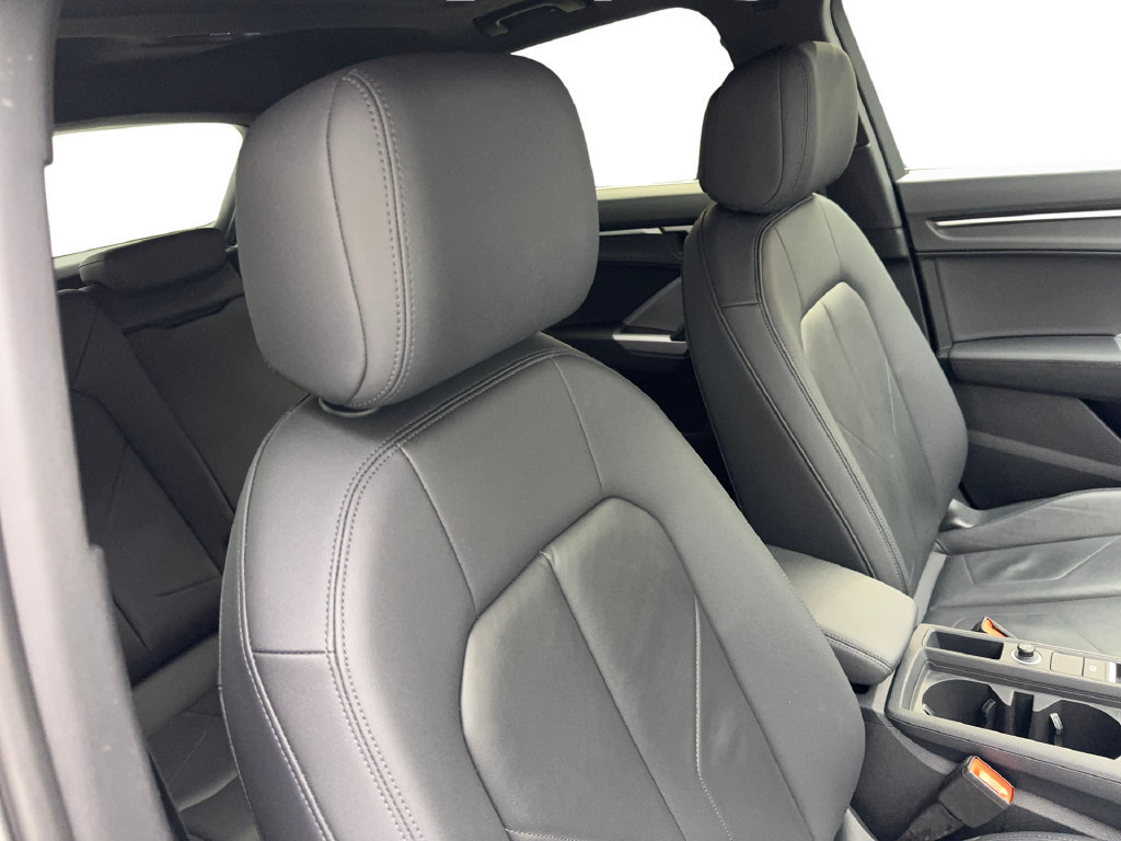 Used 2025 Audi Q3 2.0T Premium AWD/4WD image 48