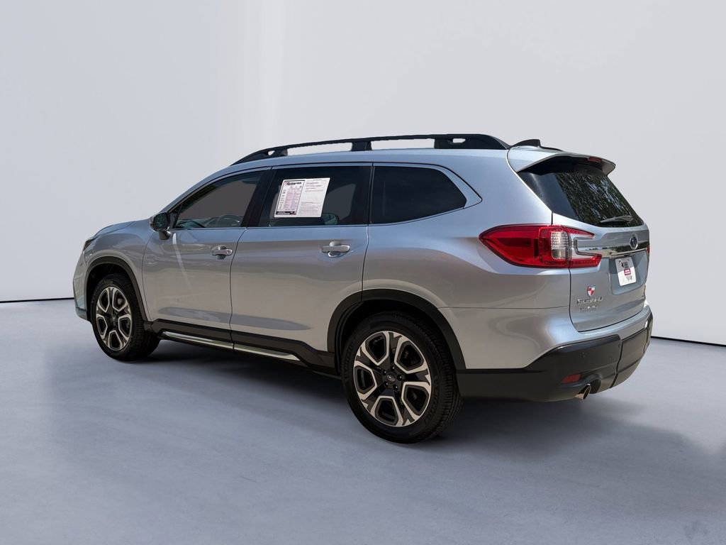 Used 2023 Subaru Ascent Limited AWD/4WD image 5