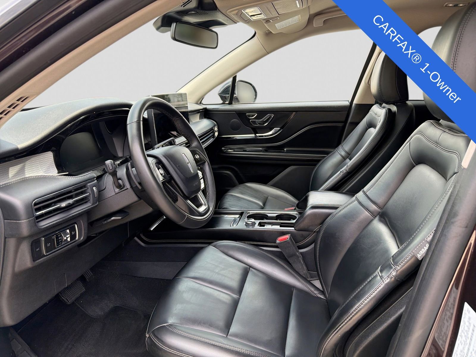 Used 2023 Lincoln Corsair FWD image 2