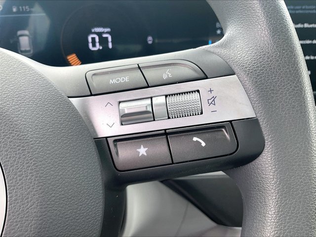 Used 2024 Hyundai Kona SE FWD image 21