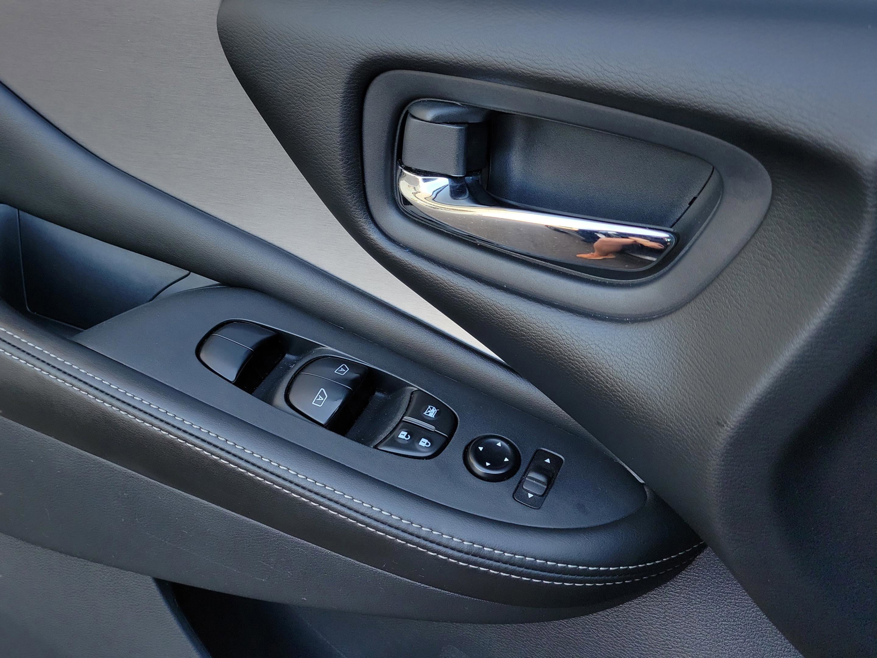 Used 2023 Nissan Murano SV w/ SV Midnight Edition Package image 19