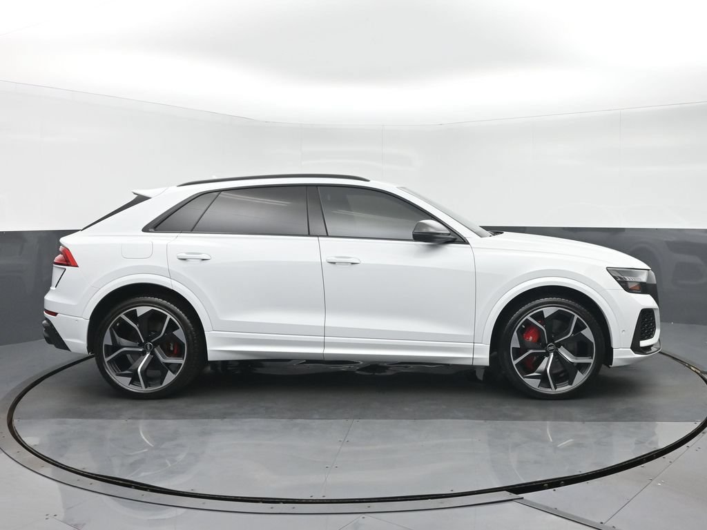 Used 2023 Audi RS Q8 AWD/4WD image 2