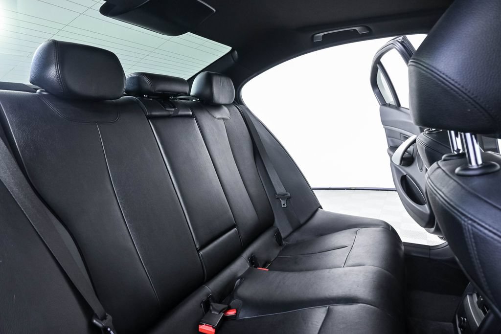 Used 2015 BMW 335i Sedan RWD image 23