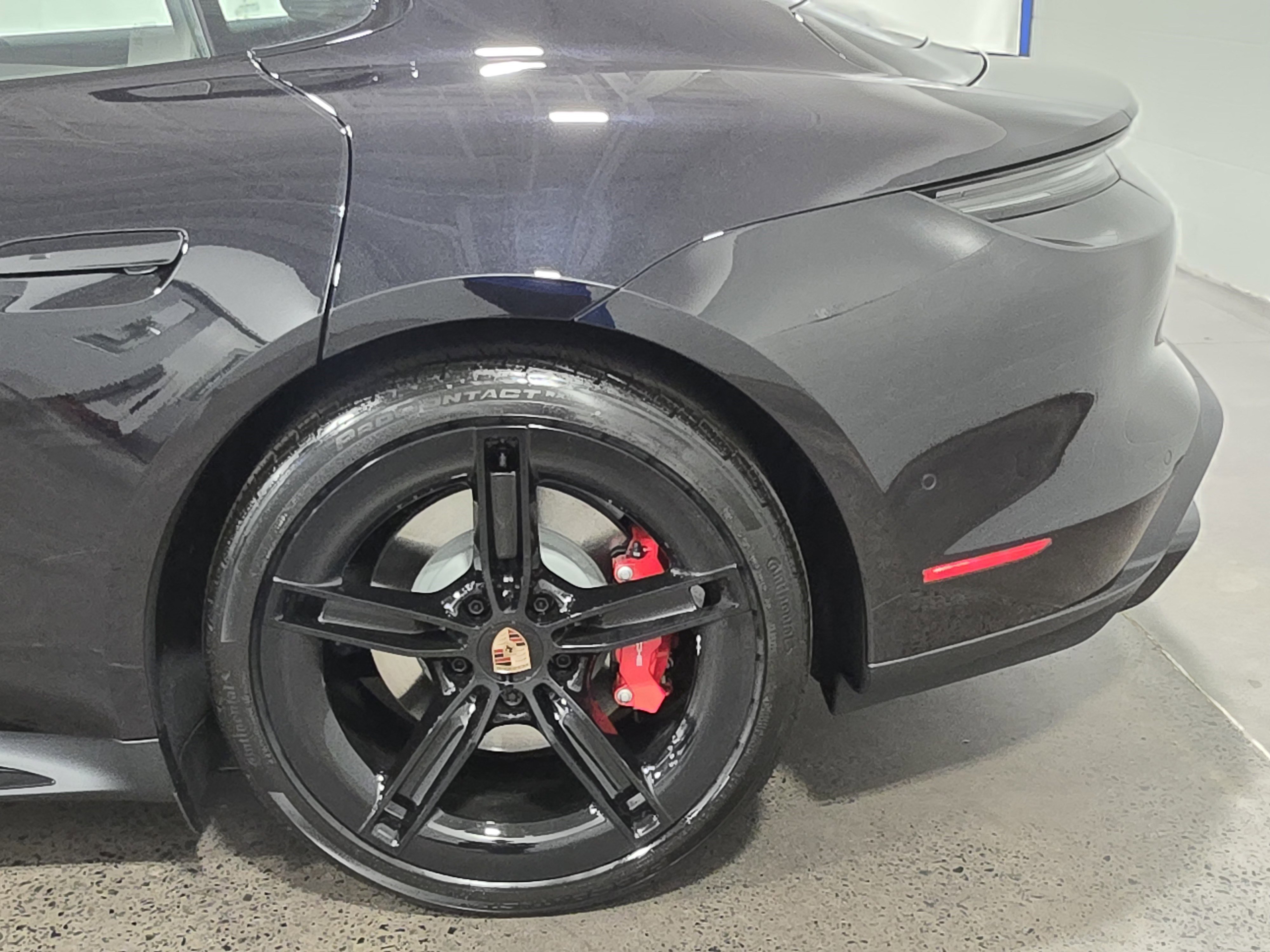 New 2026 Porsche Taycan GTS AWD/4WD image 35