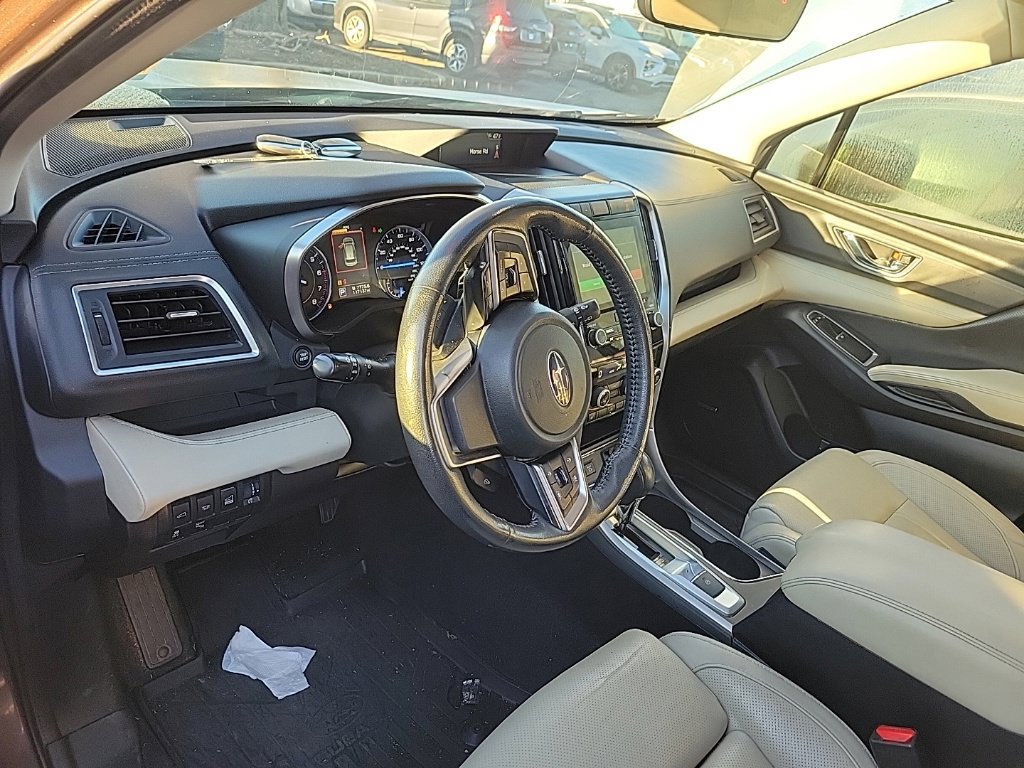 Used 2020 Subaru Ascent Limited w/ Technology Package AWD/4WD image 9