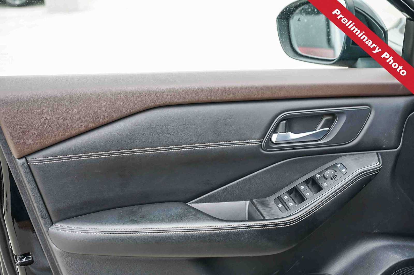 Used 2023 Nissan Rogue SV w/ SV Premium B Package FWD image 16