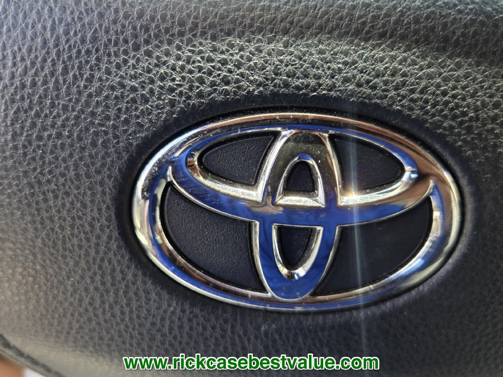 Used 2023 Toyota Sequoia Capstone AWD/4WD image 29
