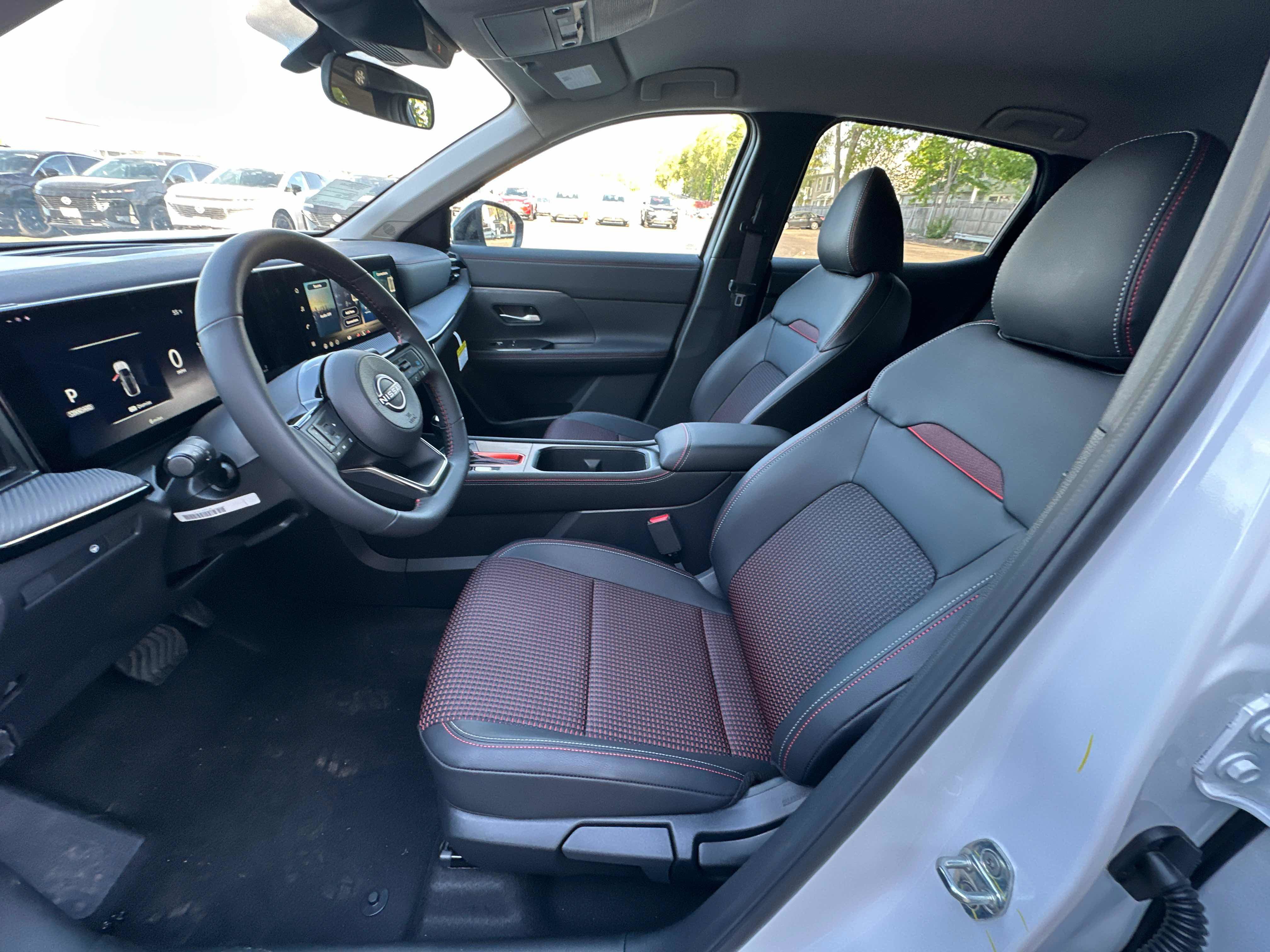 New 2026 Nissan Kicks SR w/ Cold Weather Package AWD/4WD image 22