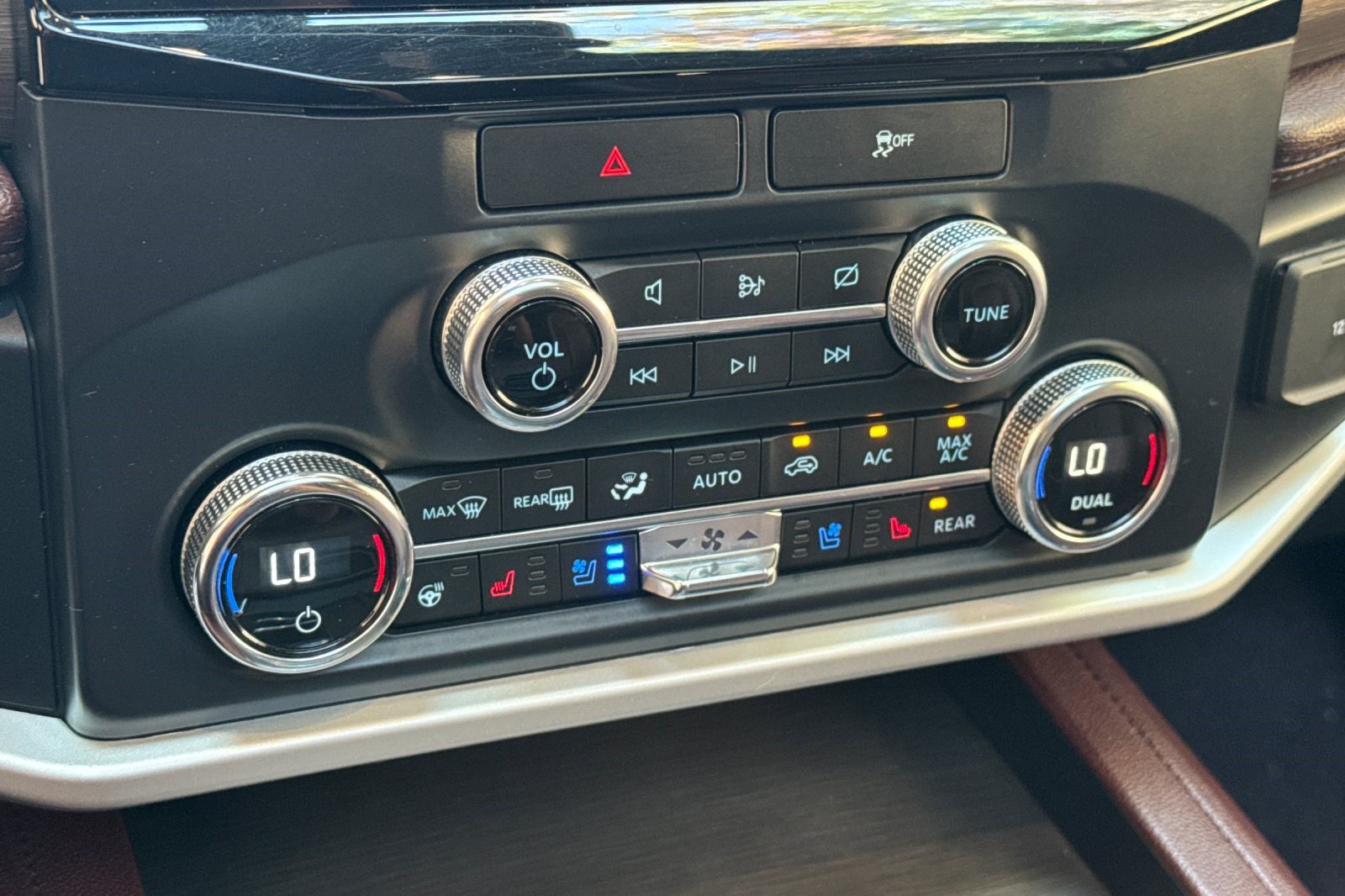 Used 2022 Ford Expedition Max Limited RWD image 18