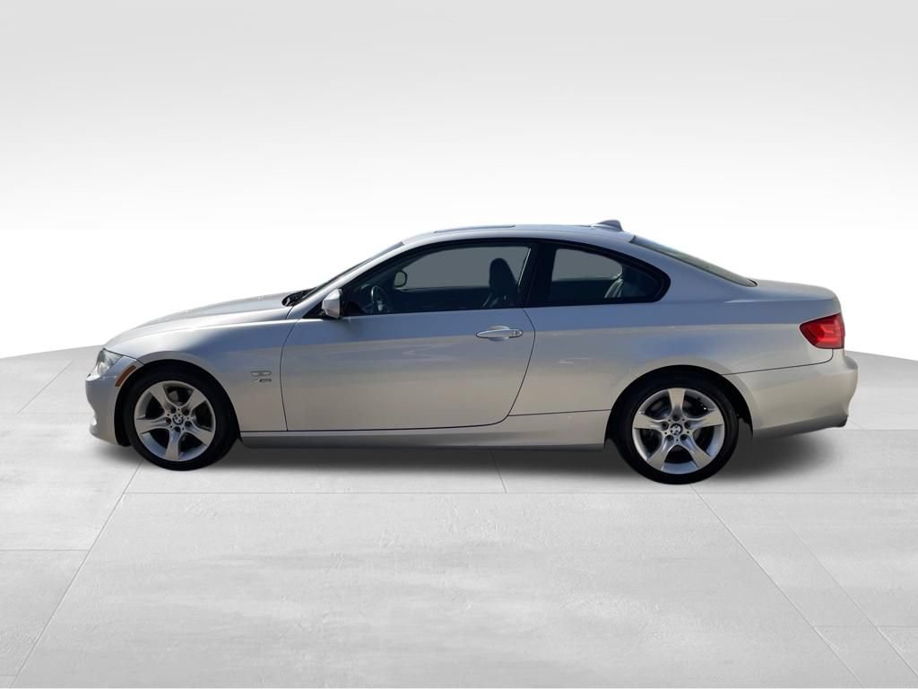 Used 2011 BMW 328i xDrive Coupe AWD/4WD image 8