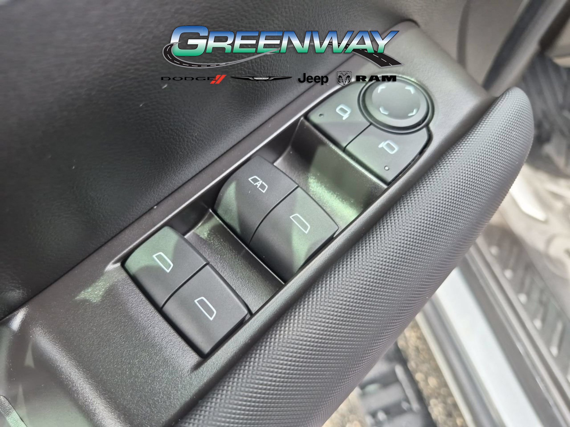 Used 2024 Chevrolet Colorado Z71 w/ Z71 Convenience Package 2 AWD/4WD image 13