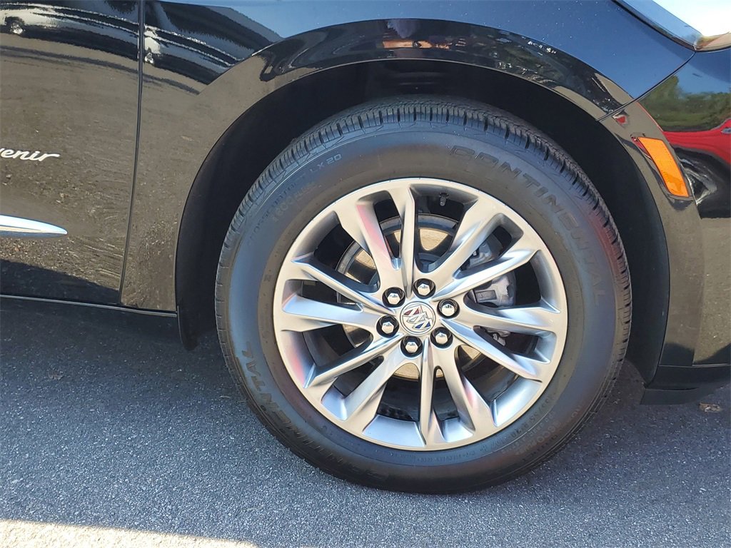 Certified 2023 Buick Enclave Avenir image 6