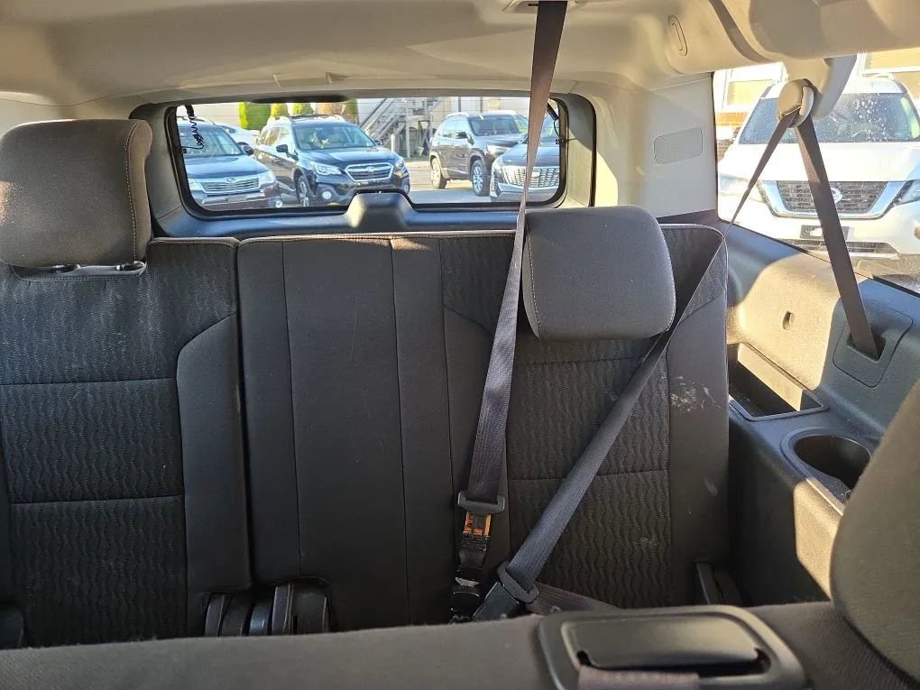 Used 2017 Chevrolet Suburban LS w/ Enhanced Driver Alert Package image 19